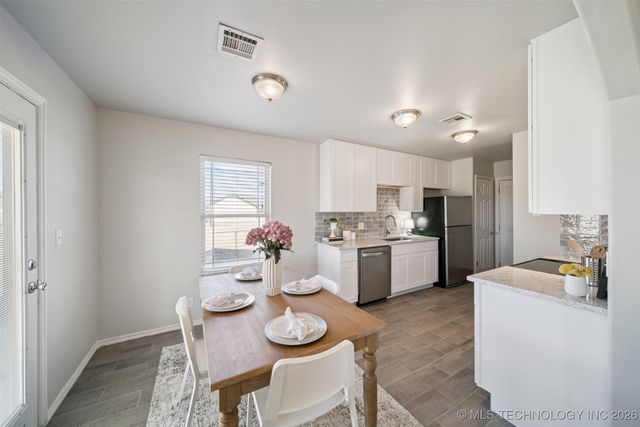 11738 N 194th East Avenue, Collinsville, OK 74021