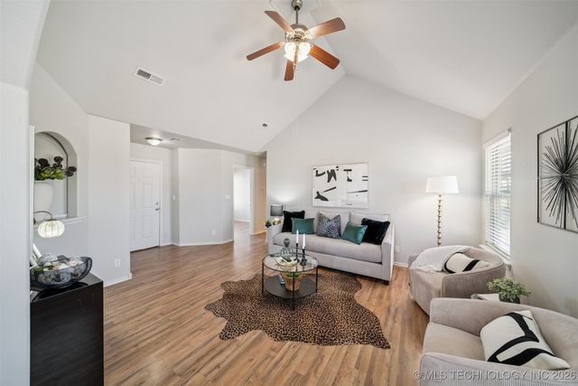 11738 N 194th East Avenue, Collinsville, OK 74021