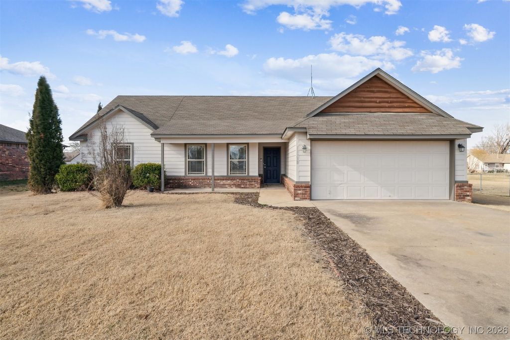 11738 N 194th East Avenue, Collinsville, OK 74021