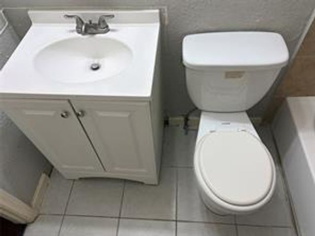 6301 Calhoun Road 10, Houston, TX 77021