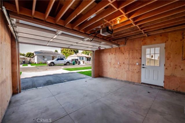 2391 Fashion Ave, Long Beach, CA 90810
