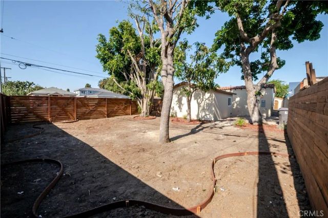 2391 Fashion Ave, Long Beach, CA 90810