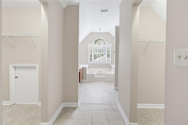 2100 Winsburg Drive NW, Kennesaw, GA 30144