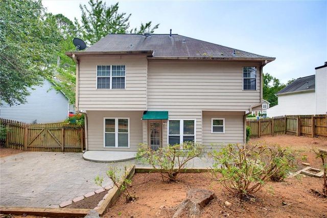 2100 Winsburg Drive NW, Kennesaw, GA 30144