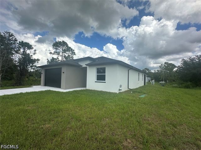 547 Eisenhower BLVD, Lehigh Acres, FL 33974