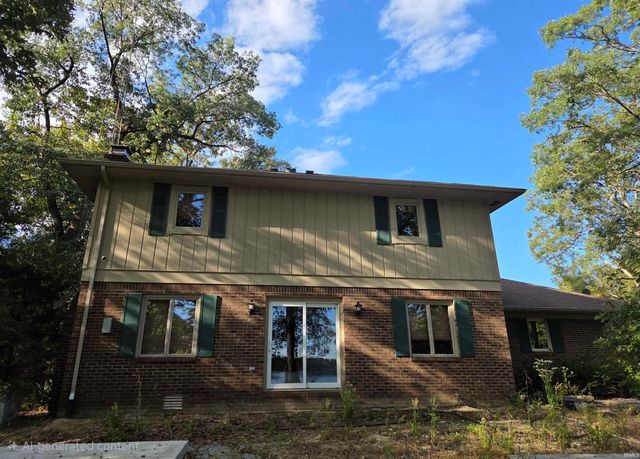 5271 E Willow Court, Monticello, IN 47960