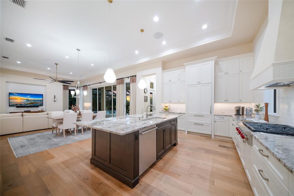 Image 12 of property listing at 19433 NEWLANE PLACE, Bradenton, FL 34202