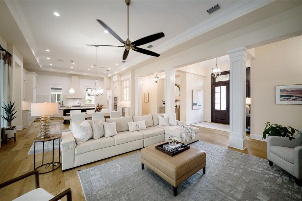 Image 8 of property listing at 19433 NEWLANE PLACE, Bradenton, FL 34202