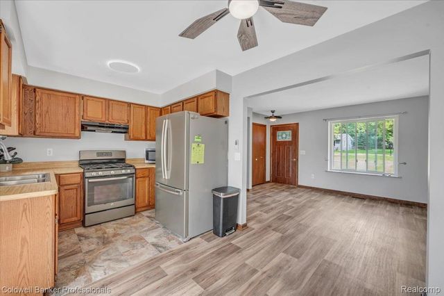 5969 N Bay, Village Of Clarkston, MI 48346
