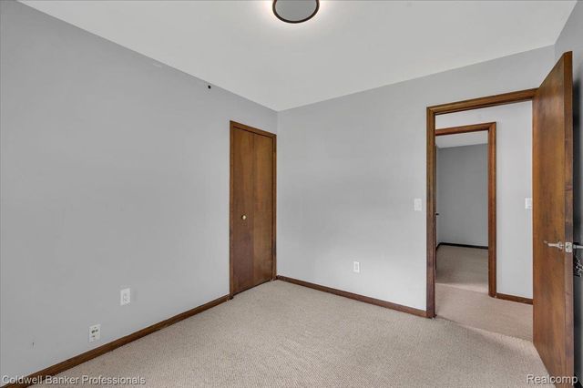 5969 N Bay, Village Of Clarkston, MI 48346