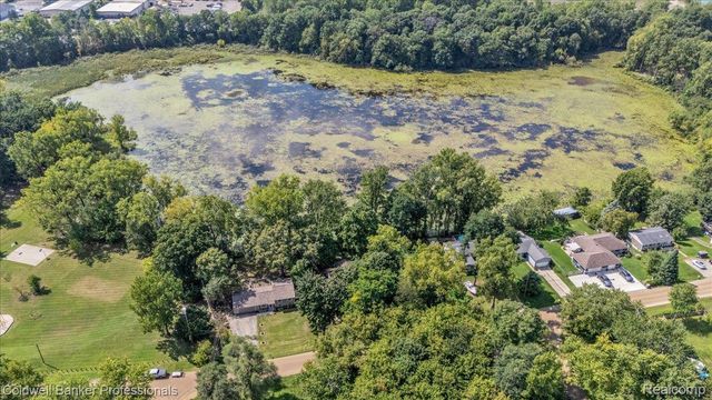 5969 N Bay, Village Of Clarkston, MI 48346