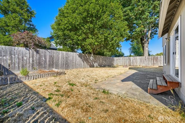 2223 63rd Avenue NE, Tacoma, WA 98422
