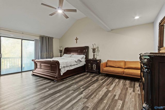 7705 Oakridge Drive SE, Huntsville, AL 35802