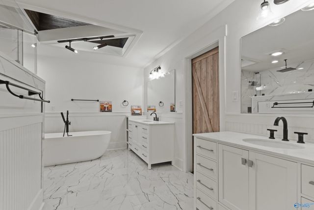 7705 Oakridge Drive SE, Huntsville, AL 35802