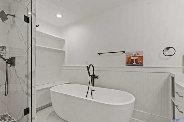 7705 Oakridge Drive SE, Huntsville, AL 35802