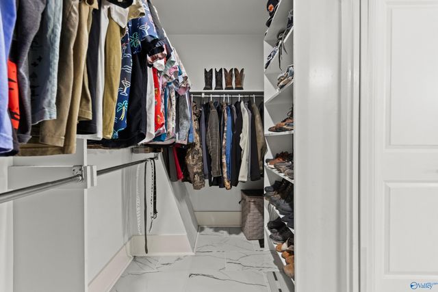 7705 Oakridge Drive SE, Huntsville, AL 35802