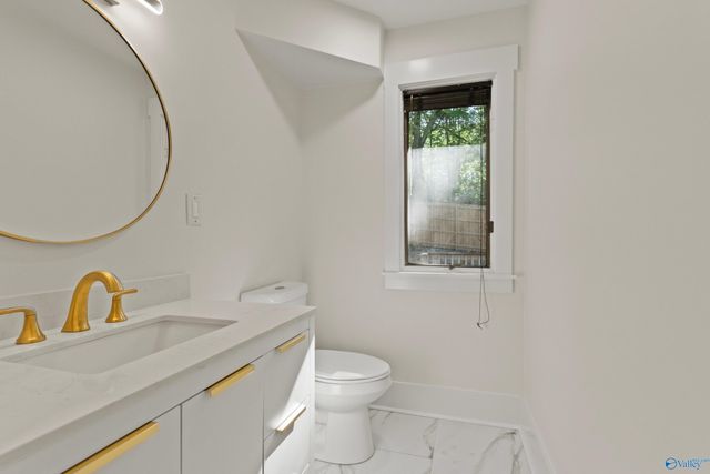 7705 Oakridge Drive SE, Huntsville, AL 35802