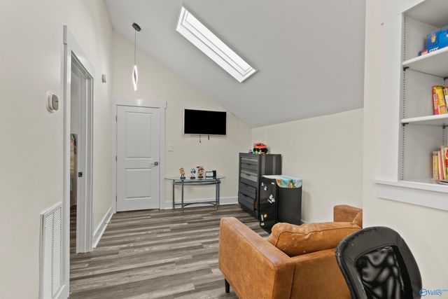 7705 Oakridge Drive SE, Huntsville, AL 35802