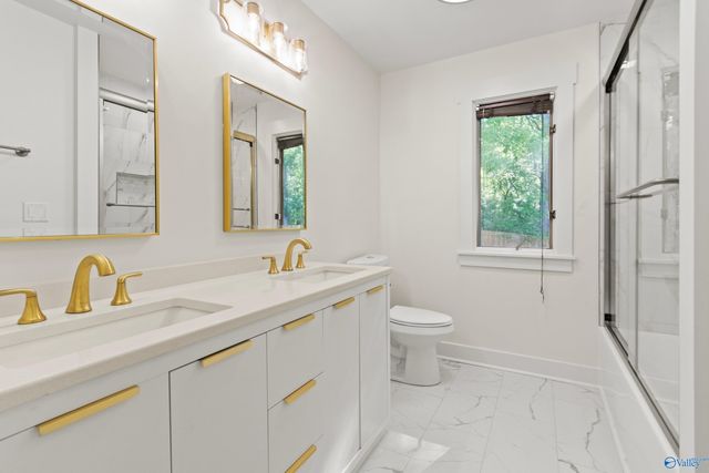 7705 Oakridge Drive SE, Huntsville, AL 35802