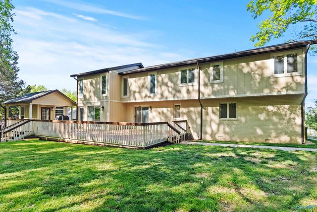 7705 Oakridge Drive SE, Huntsville, AL 35802