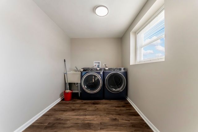 1680 Nautilus Lane, Hanover Park, IL 60133