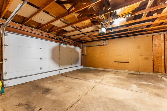 1680 Nautilus Lane, Hanover Park, IL 60133