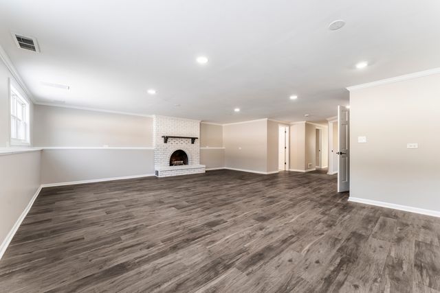 1680 Nautilus Lane, Hanover Park, IL 60133