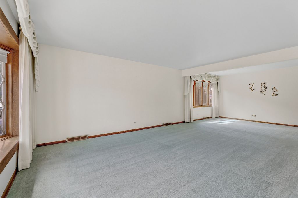 4734 N maria Court, Chicago, IL 60656 — photo 5