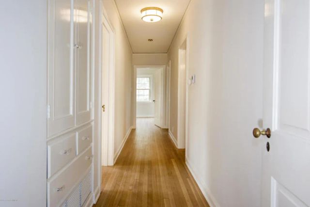 1087 S Los Robles Avenue, Pasadena, CA 91106