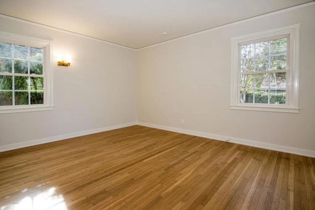 1087 S Los Robles Avenue, Pasadena, CA 91106