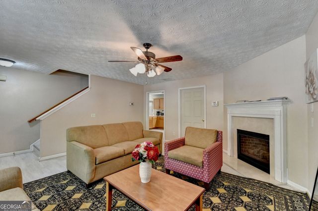 735 Castlebrooke Way, Lawrenceville, GA 30045