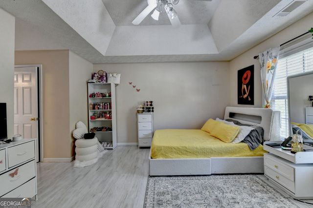 735 Castlebrooke Way, Lawrenceville, GA 30045