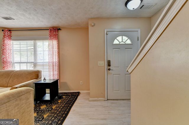735 Castlebrooke Way, Lawrenceville, GA 30045