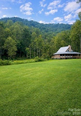 42 Rivercove Lane, Saluda, NC 28773