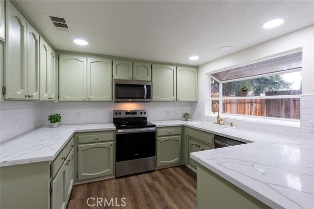 899 La Jolla Way, Merced, CA 95348