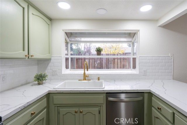 899 La Jolla Way, Merced, CA 95348