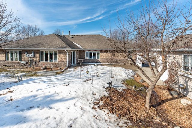 1952 Oakwood View, Fergus Falls, MN 56537