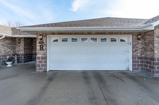 1952 Oakwood View, Fergus Falls, MN 56537