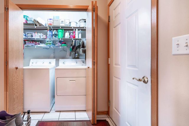 1952 Oakwood View, Fergus Falls, MN 56537