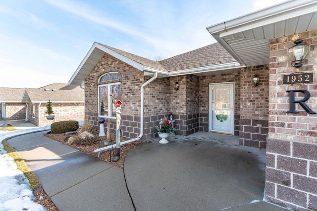 1952 Oakwood View, Fergus Falls, MN 56537