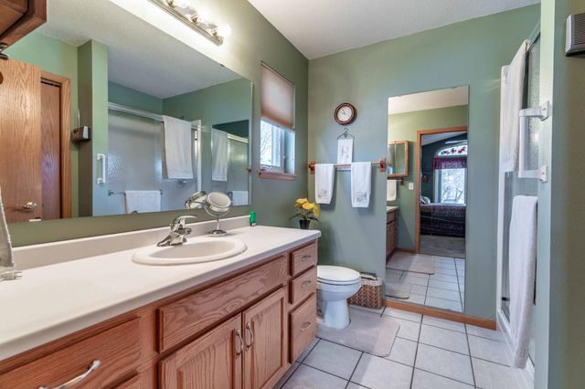 1952 Oakwood View, Fergus Falls, MN 56537