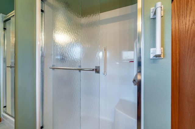 1952 Oakwood View, Fergus Falls, MN 56537