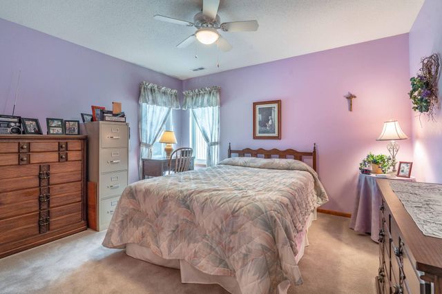 1952 Oakwood View, Fergus Falls, MN 56537