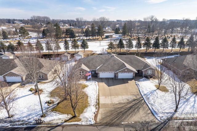 1952 Oakwood View, Fergus Falls, MN 56537