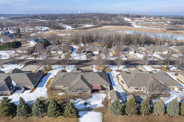 1952 Oakwood View, Fergus Falls, MN 56537