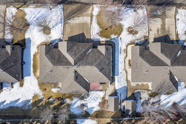 1952 Oakwood View, Fergus Falls, MN 56537