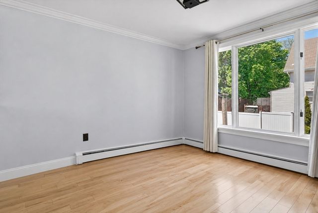 29 Bowman St, Malden, MA 02148