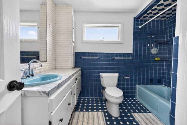 29 Bowman St, Malden, MA 02148