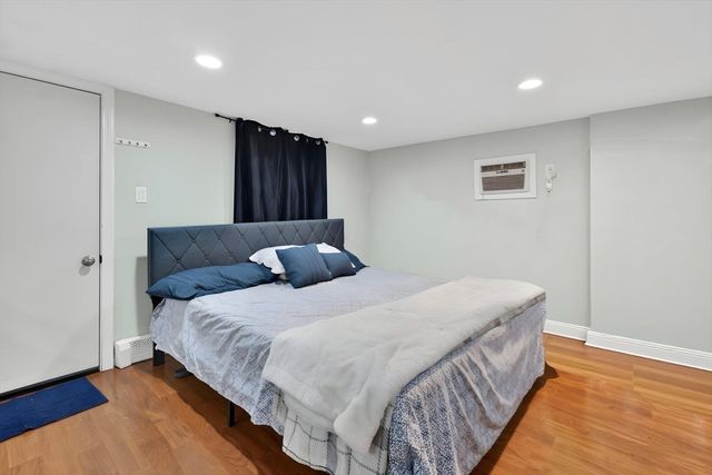 29 Bowman St, Malden, MA 02148