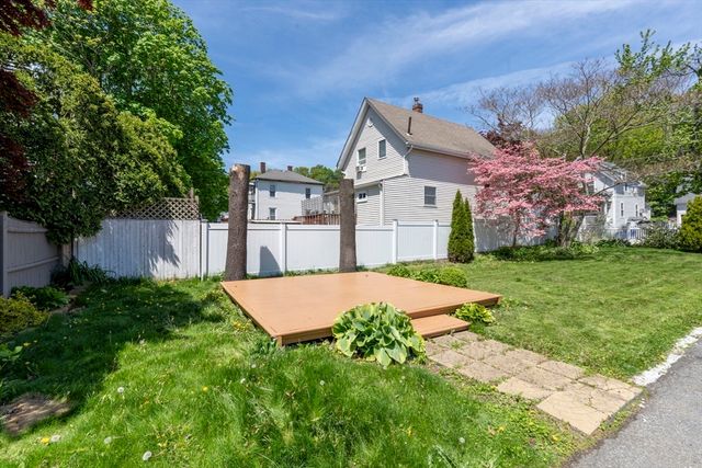 29 Bowman St, Malden, MA 02148